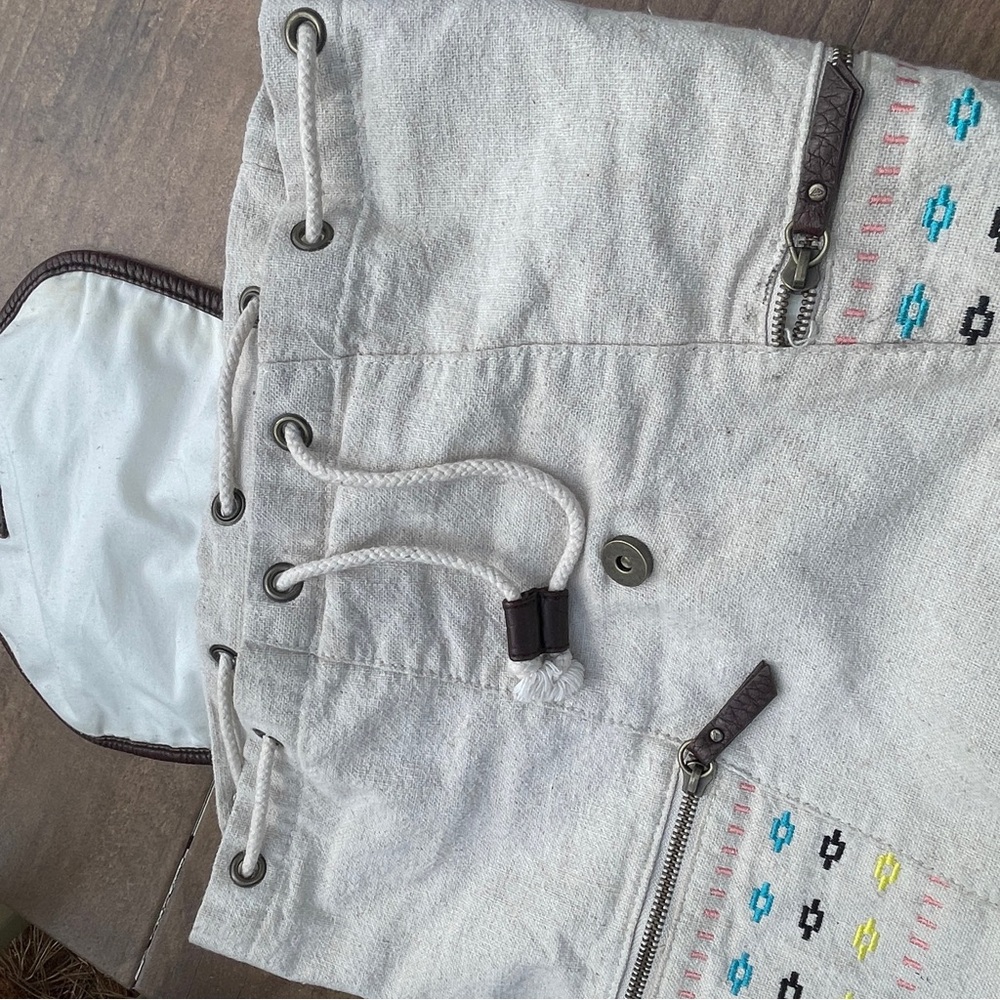 Roxy Cream And Brown Drawstring Backpack With Col… - image 5